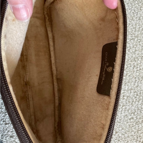 SOLD 100 % authentic Vintage Gucci coated canvas crossbody - Picture 10 of 12